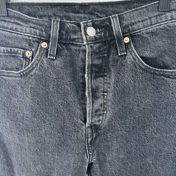 Levi’s 501 Jeans - Picture 3 of 7